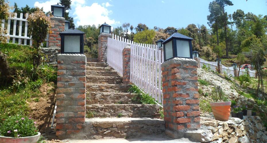 Dhanishta Lodge, Gangtok 2